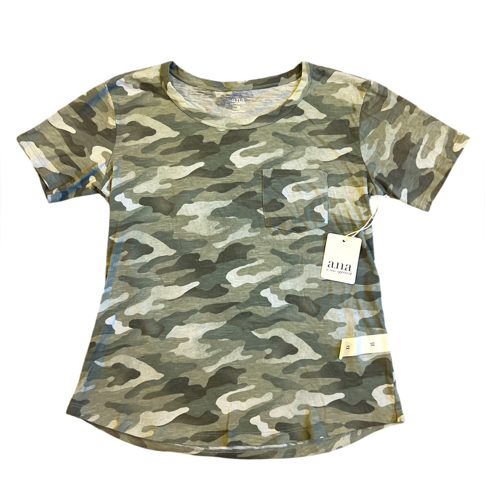 a.n.a Women’s Tee Shirt Size XS Camouflage Short Sleeve Round Neck (NWT)